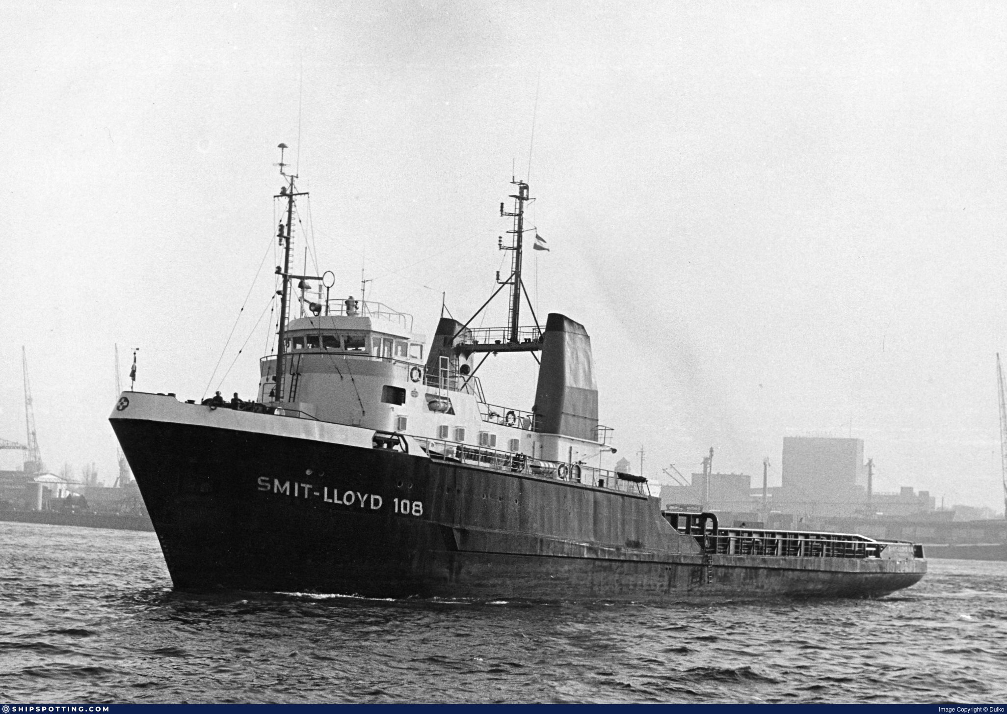 Smit-Lloyd 108